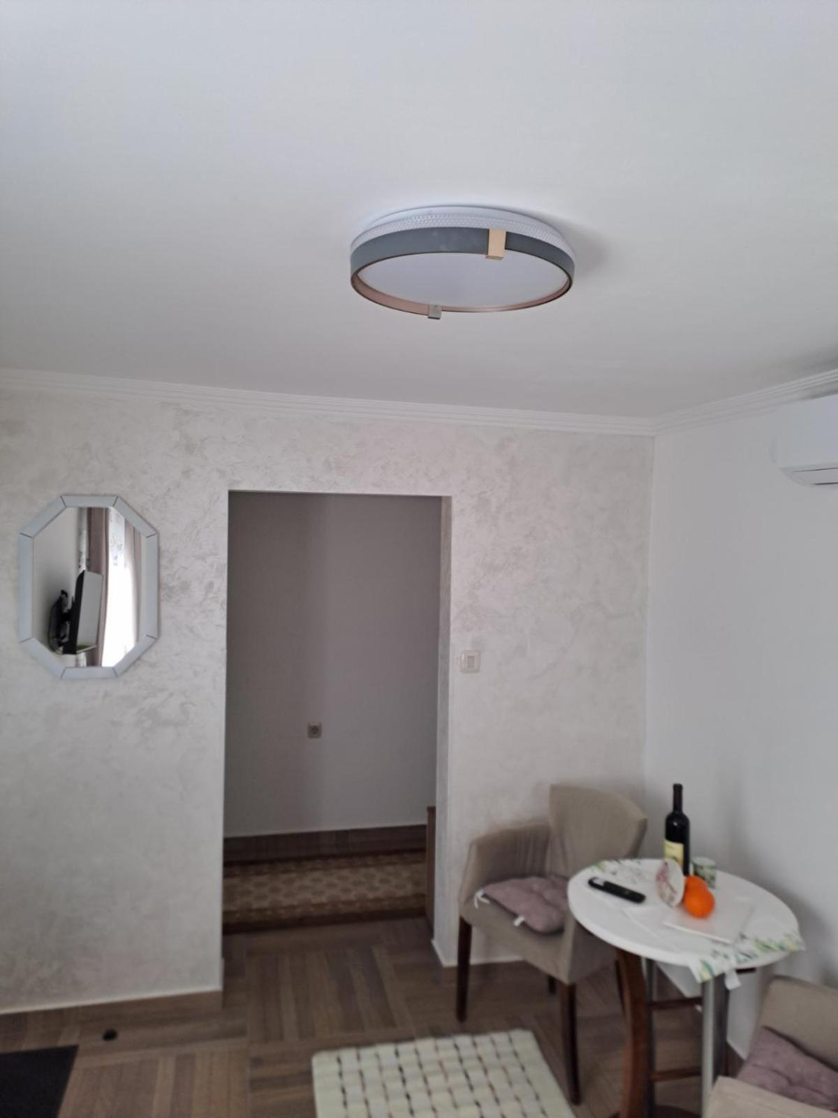 Apartmani Emily & Jully Niksic ภายนอก รูปภาพ