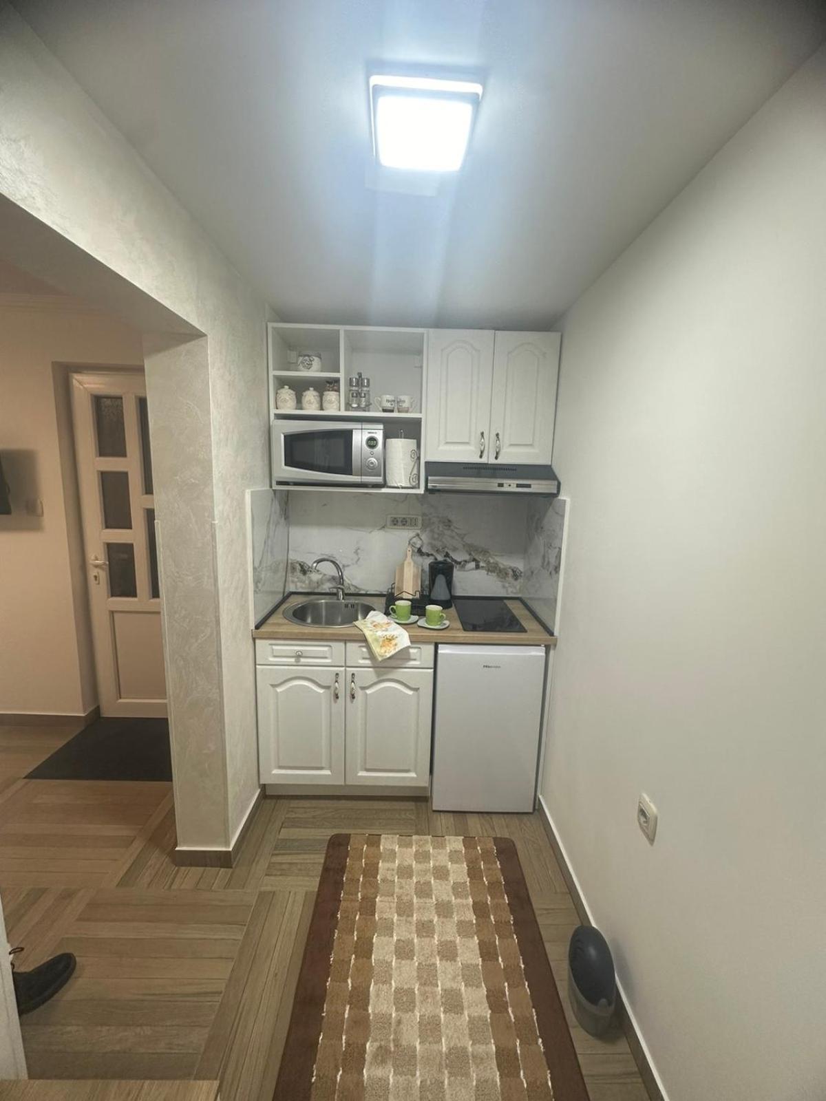 Apartmani Emily & Jully Niksic ภายนอก รูปภาพ