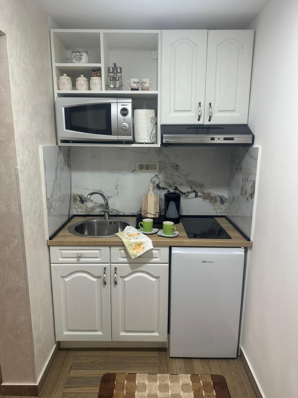 Apartmani Emily & Jully Niksic ภายนอก รูปภาพ