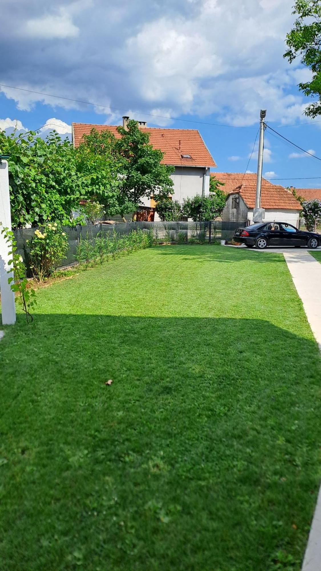 Apartmani Emily & Jully Niksic ห้อง รูปภาพ
